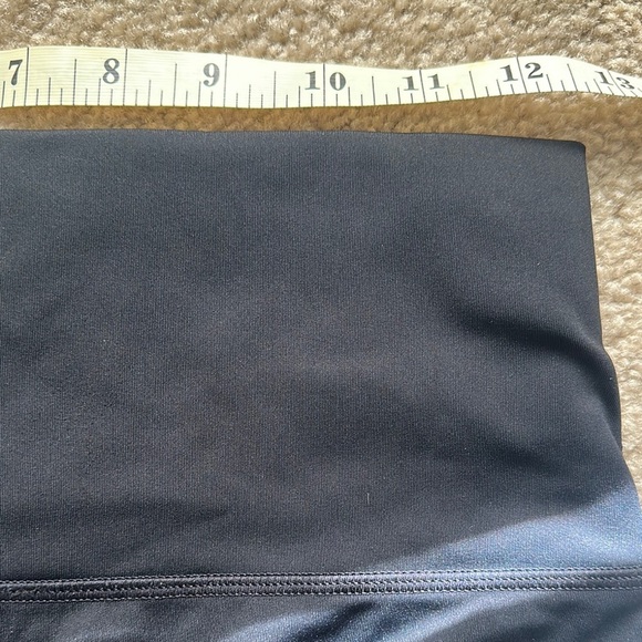 Aerie Offline OG Black Bike High Waisted Spandex 7” Women’s Large Train Run - Picture 3 of 5